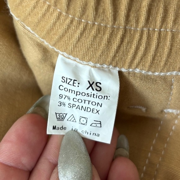 Y2K K-pop Trendy Tan Cargo Pants NWOT - Picture 4 of 6